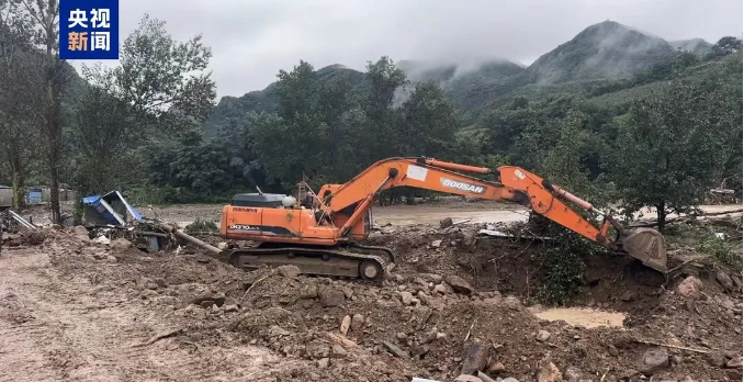 国家防总办公室、应急管理部持续调度指导辽宁省葫芦岛市重点地区应急抢险救援工作调派无人机通信平台、工程抢险救援力量支持